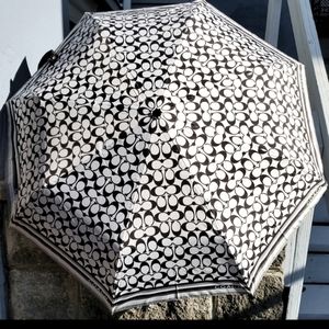 Coach umbrella